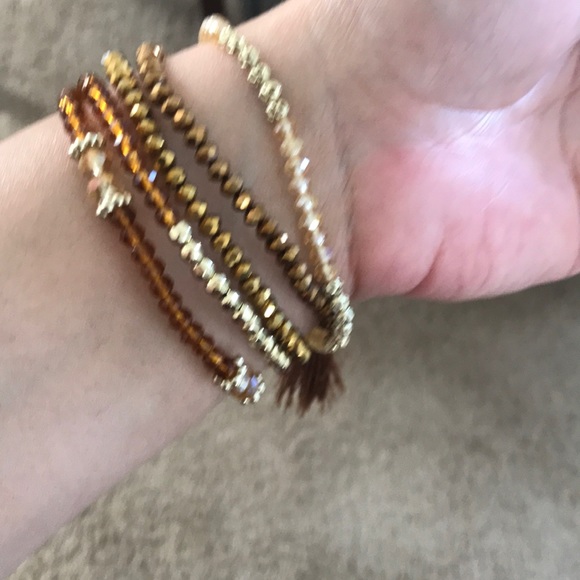 2 Sets Of Bracelets💎 designed by Irma Rivera - Picture 4 of 6